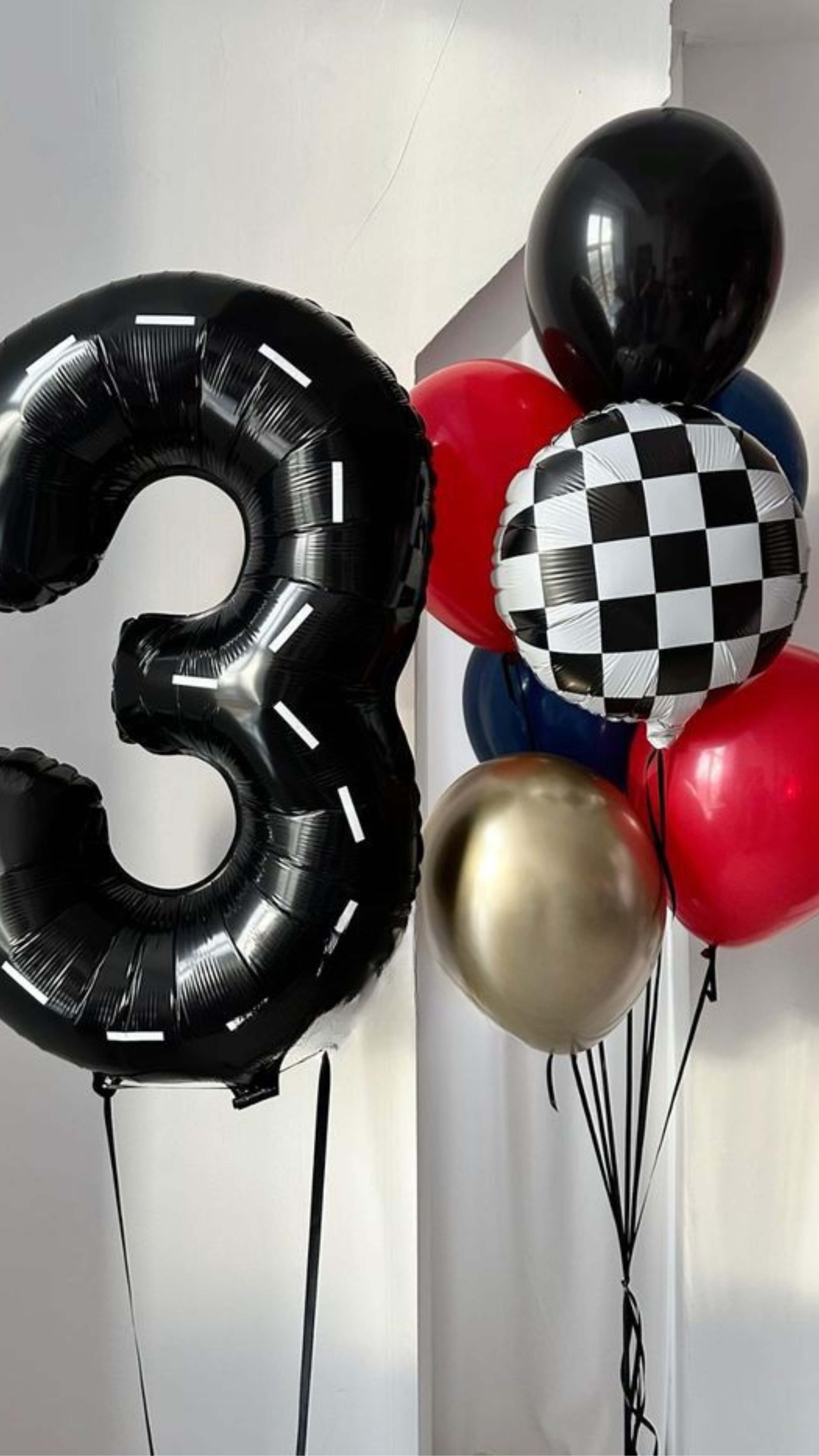 Race Car Helium Balloon Bouquet 🏁